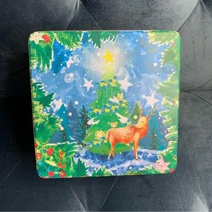 Lush holiday tin Christmas deer